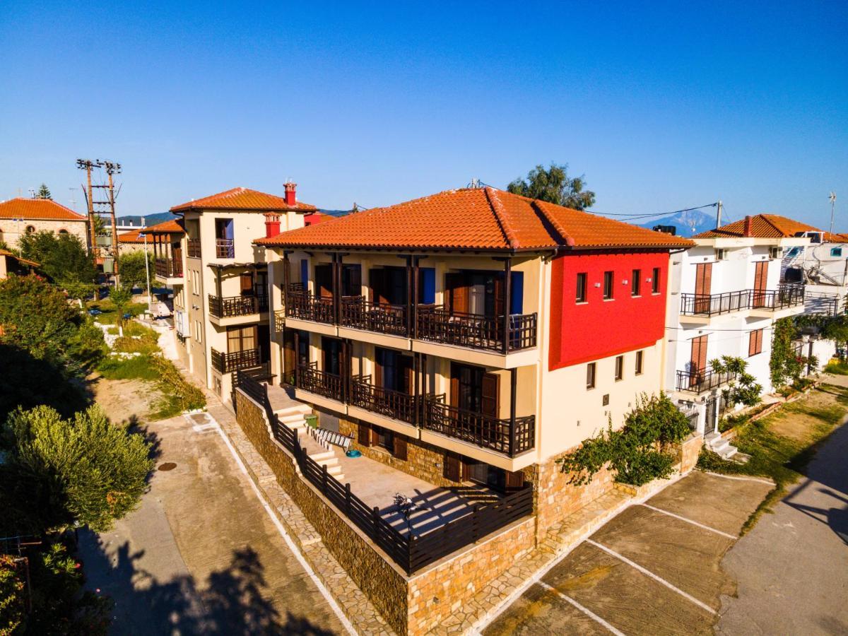 Helianthus Guesthouse Amoliani Extérieur photo